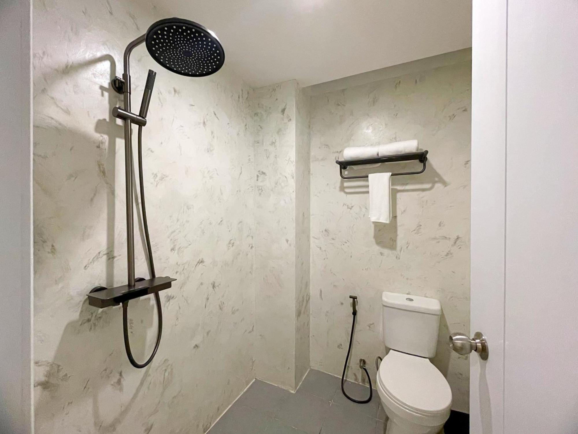 Aparthotel Arawana Express Sukhumvit 22 Bangkok Exterior foto