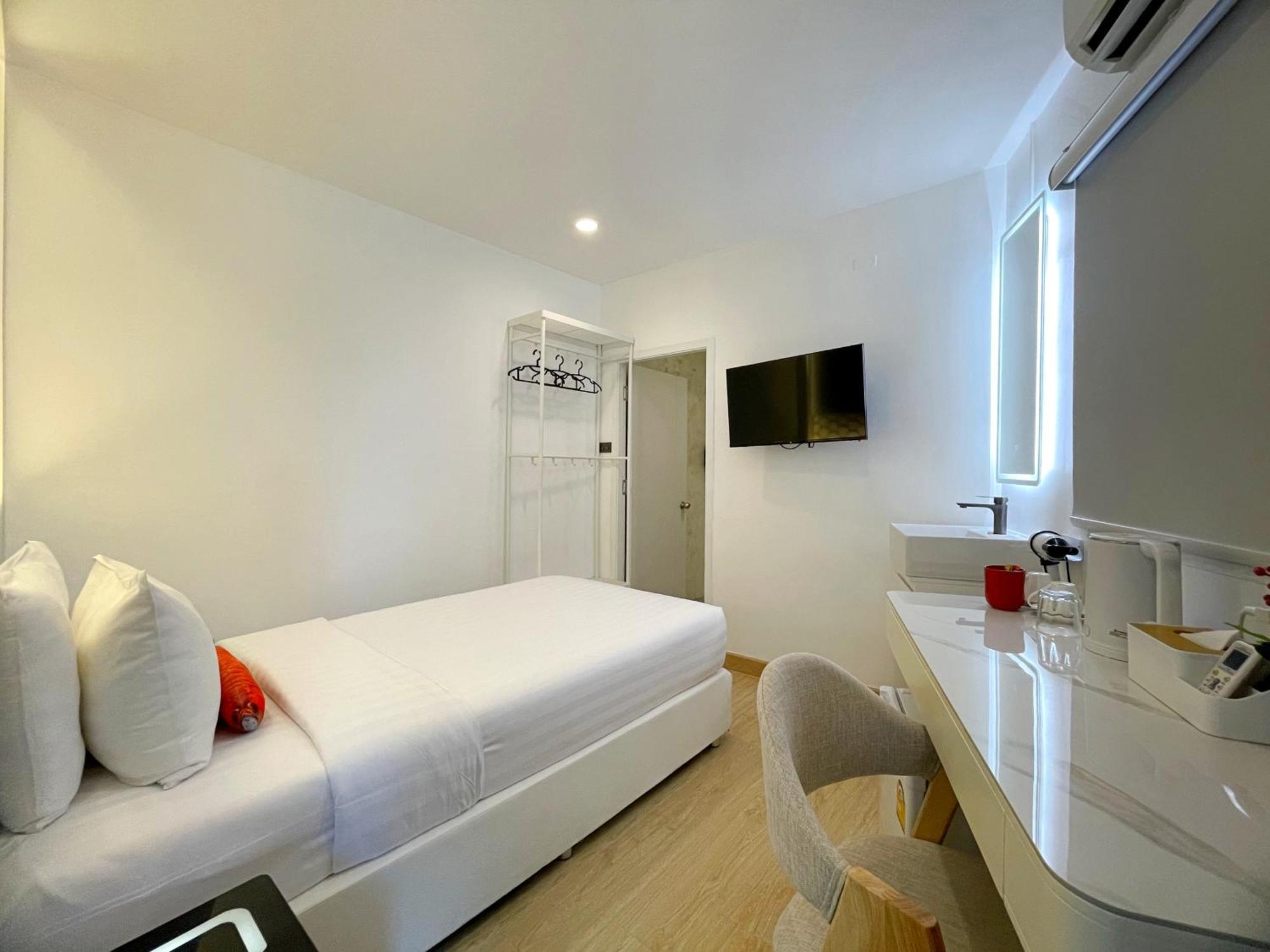 Aparthotel Arawana Express Sukhumvit 22 Bangkok Exterior foto